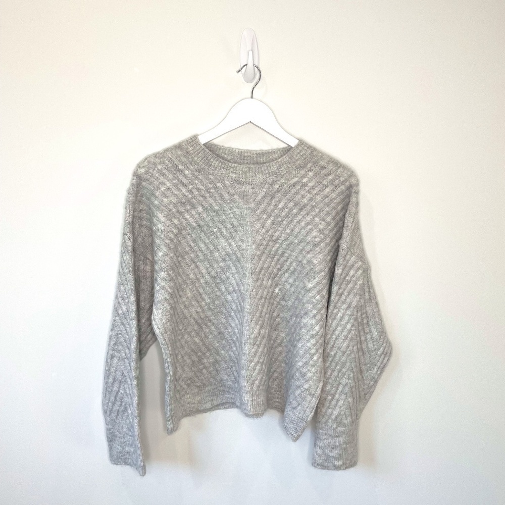 Topshop Gray Knit Pullover Sweater
